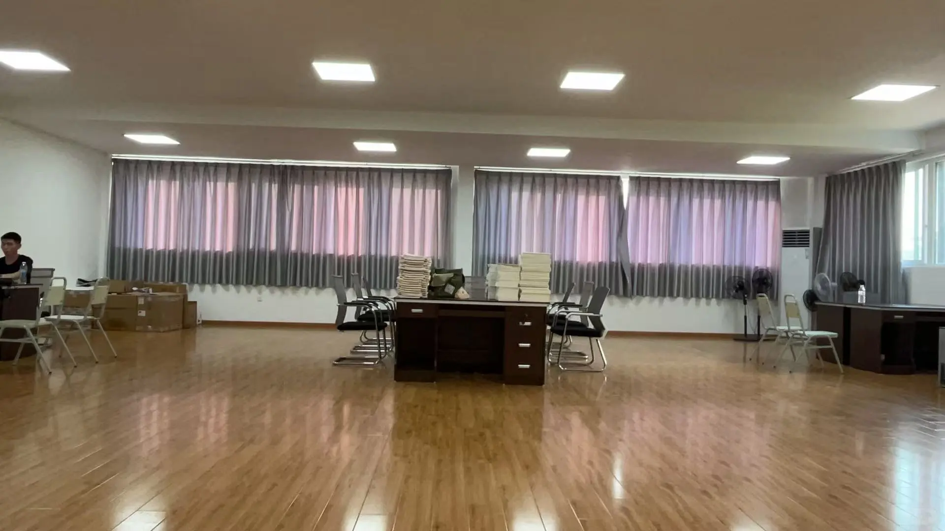 招！聘！【大学招生老师】有没有找工作的呀
