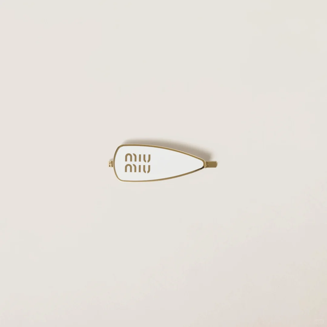 月薪四千可以买一个miumiu发夹吗