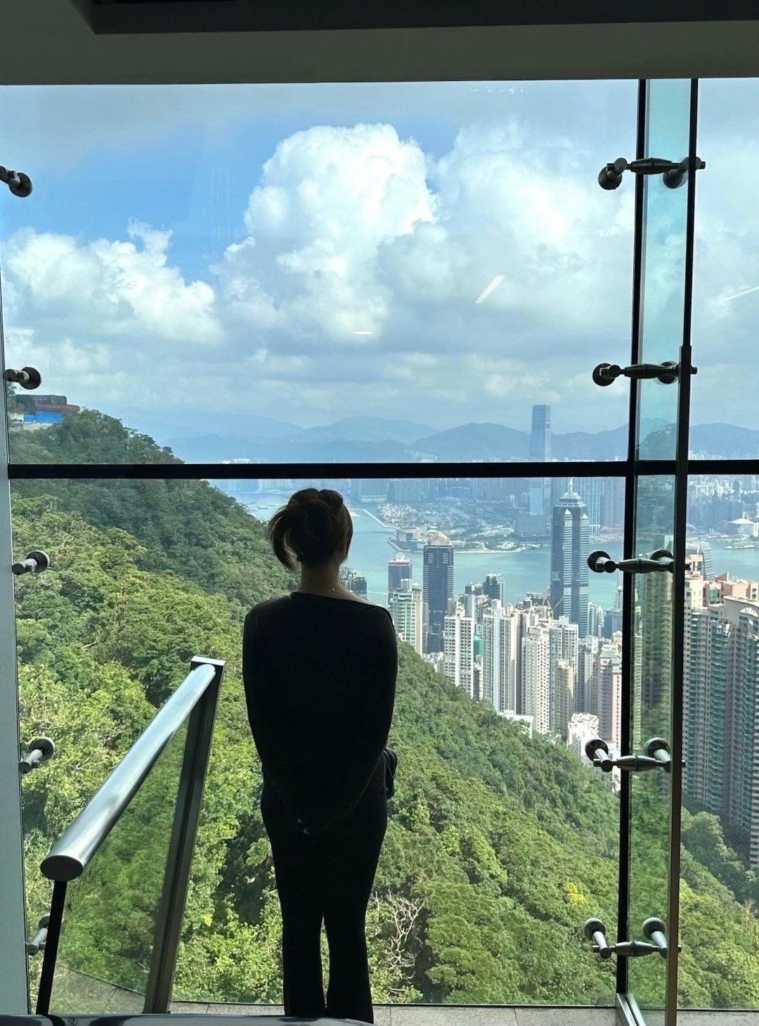 优才来到了香港真是像重生了一样。。。