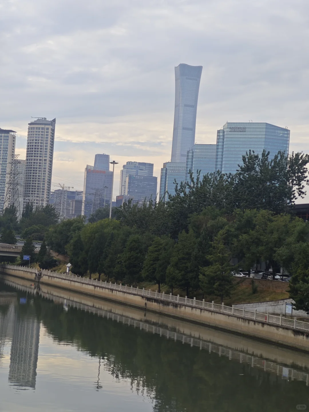 苍天啊，请赐予我一份满意的工作吧！！！