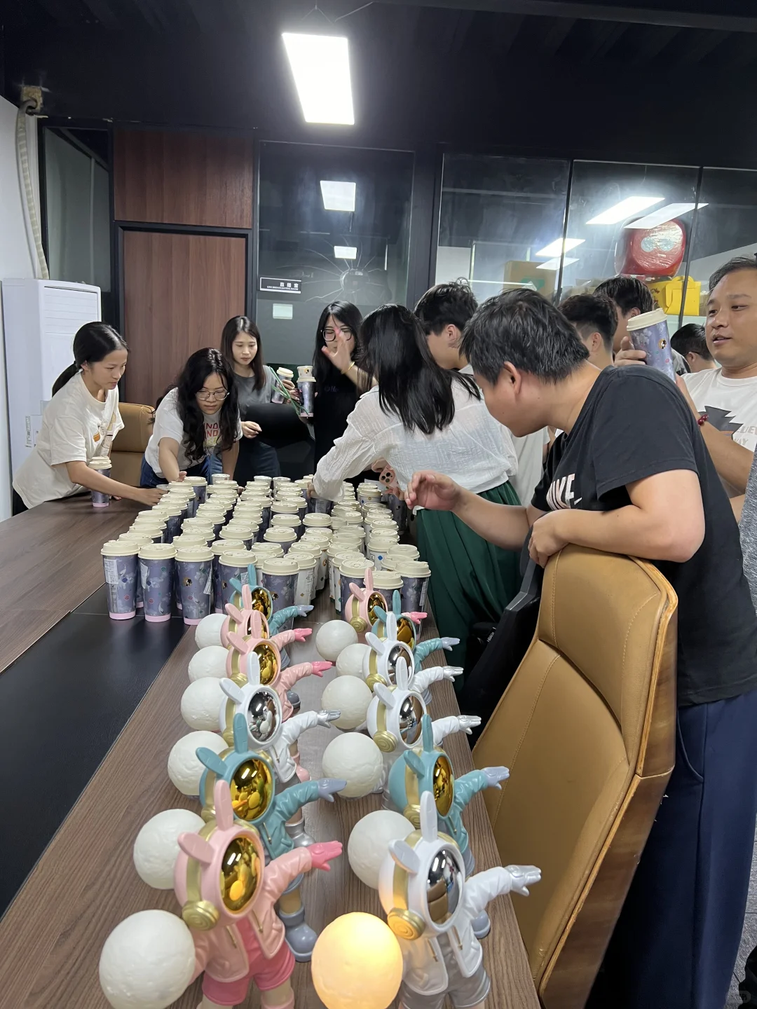 高薪招聘网络销售