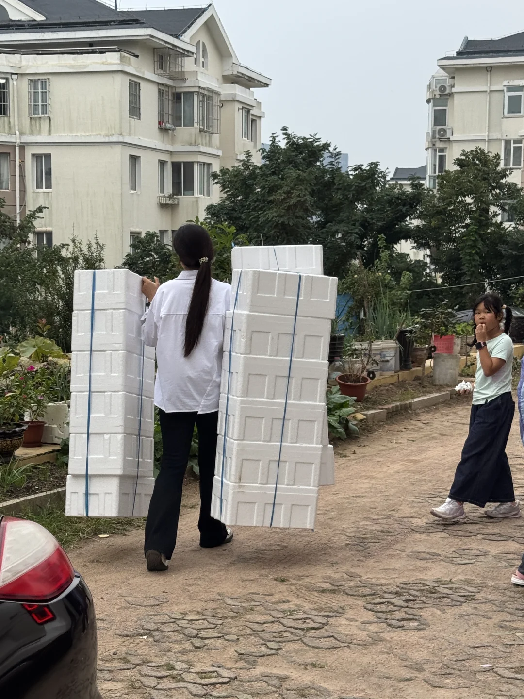 青岛招聘，包礼盒，一天260，日结无押