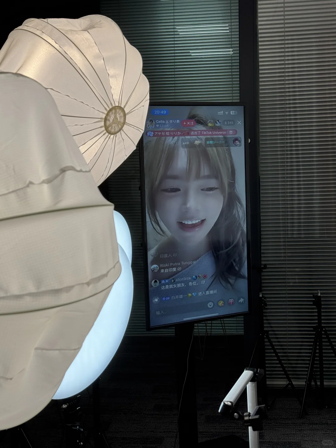 招主播！！招主播！！！高薪诚聘女主播👀