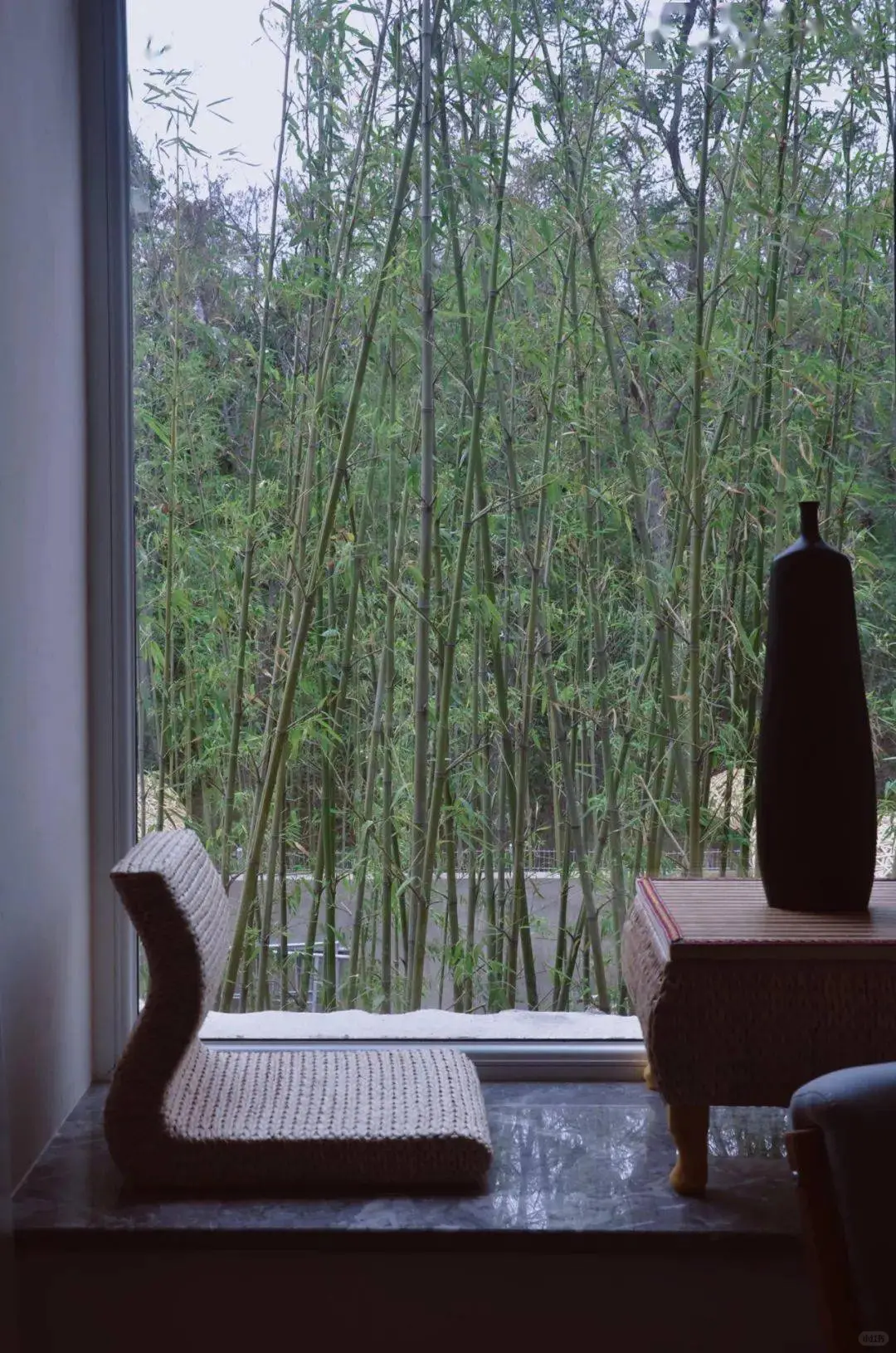 当眼睛关上门，我的世界只剩下简历和病历。