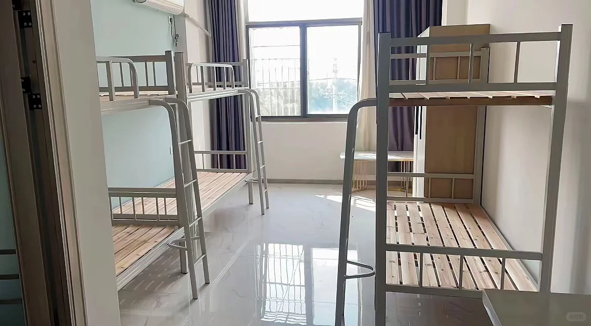 福州电子厂急招：长白班坐班，包吃住月薪6k+
