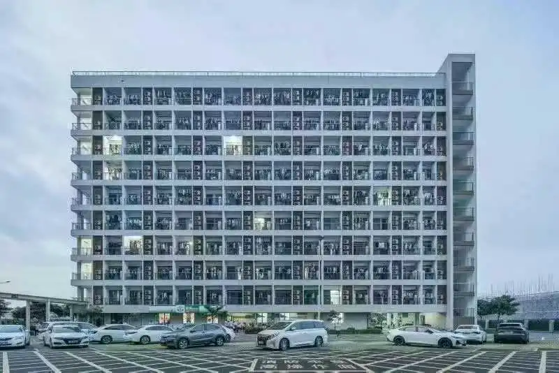 中航通讯（正式工） 五险一金