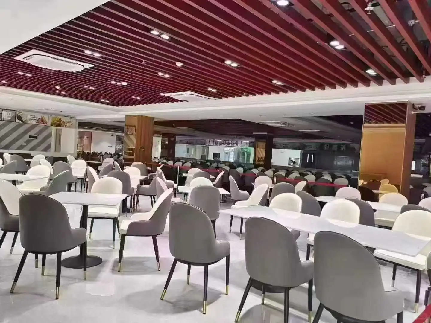 中航通讯（正式工） 五险一金
