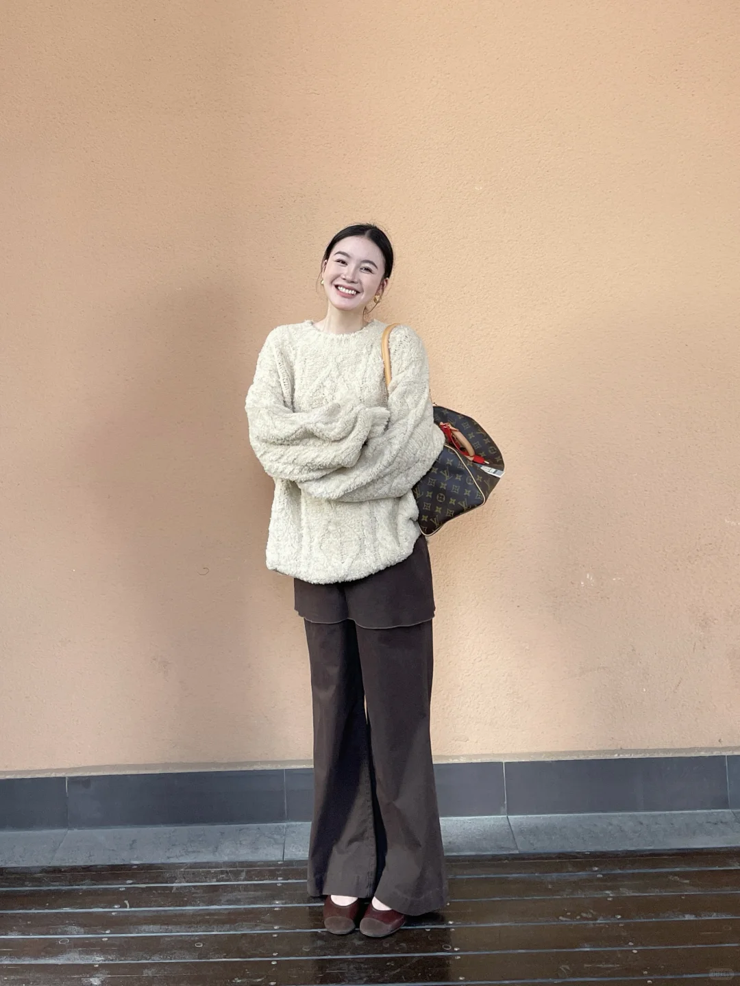 很温柔的奶咖色～～～