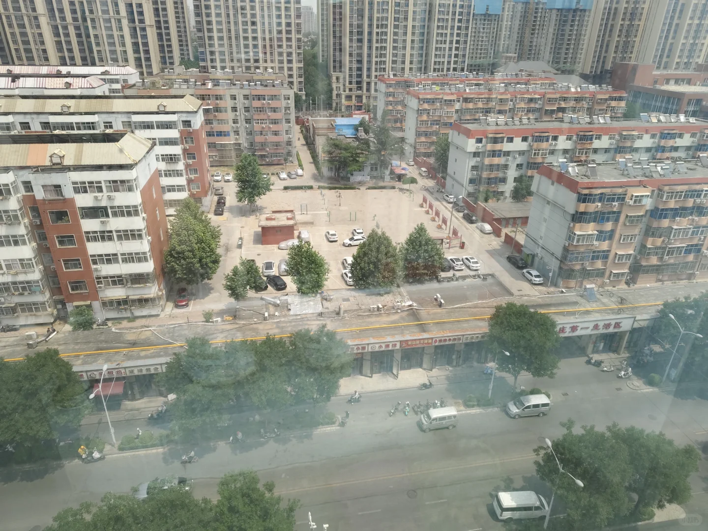 感觉石家庄周六上班的人没那么多