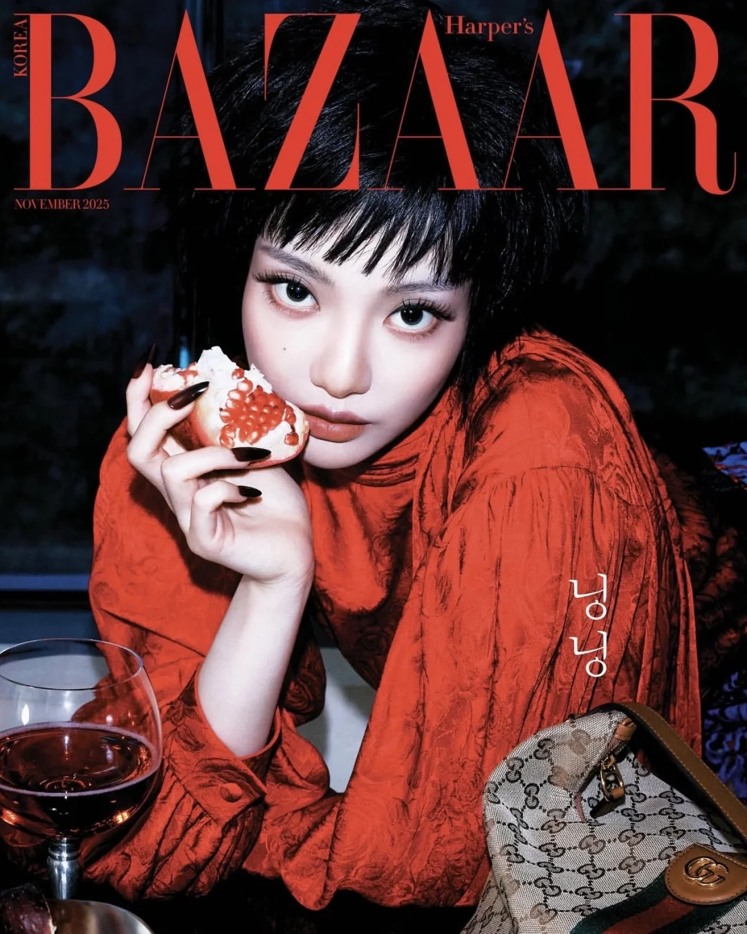 宁宁芭莎新封！真会拍的GUCCI女郎。