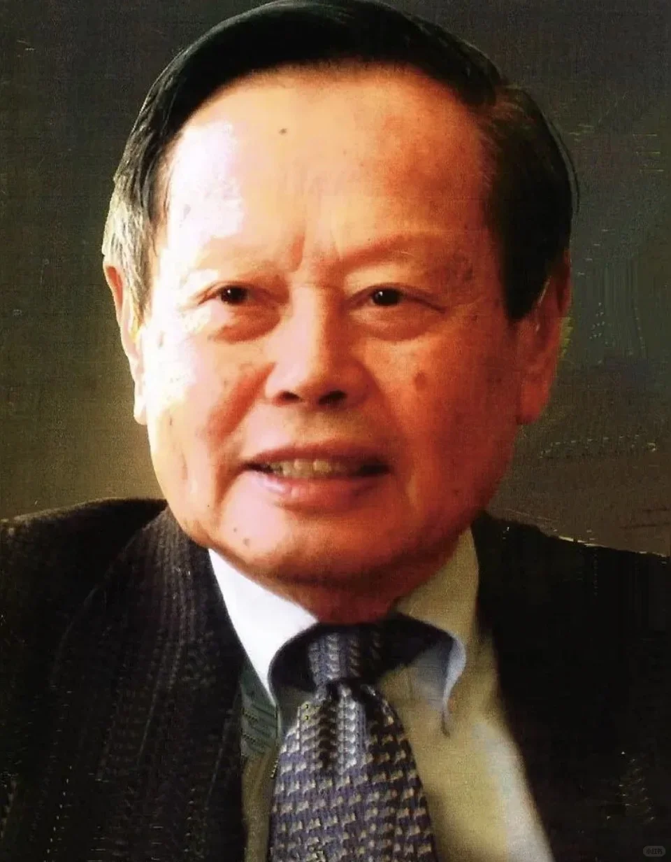 沉痛哀悼杨振宁院士