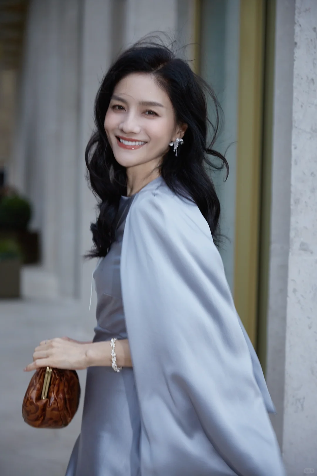 来伦敦参加ℛℴ𝓀𝓈𝒶𝓃𝒹𝒶 春夏大秀
