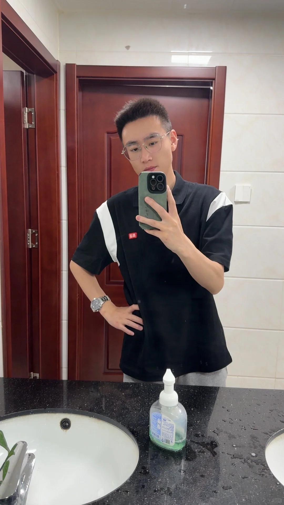 这是一条要人讯息