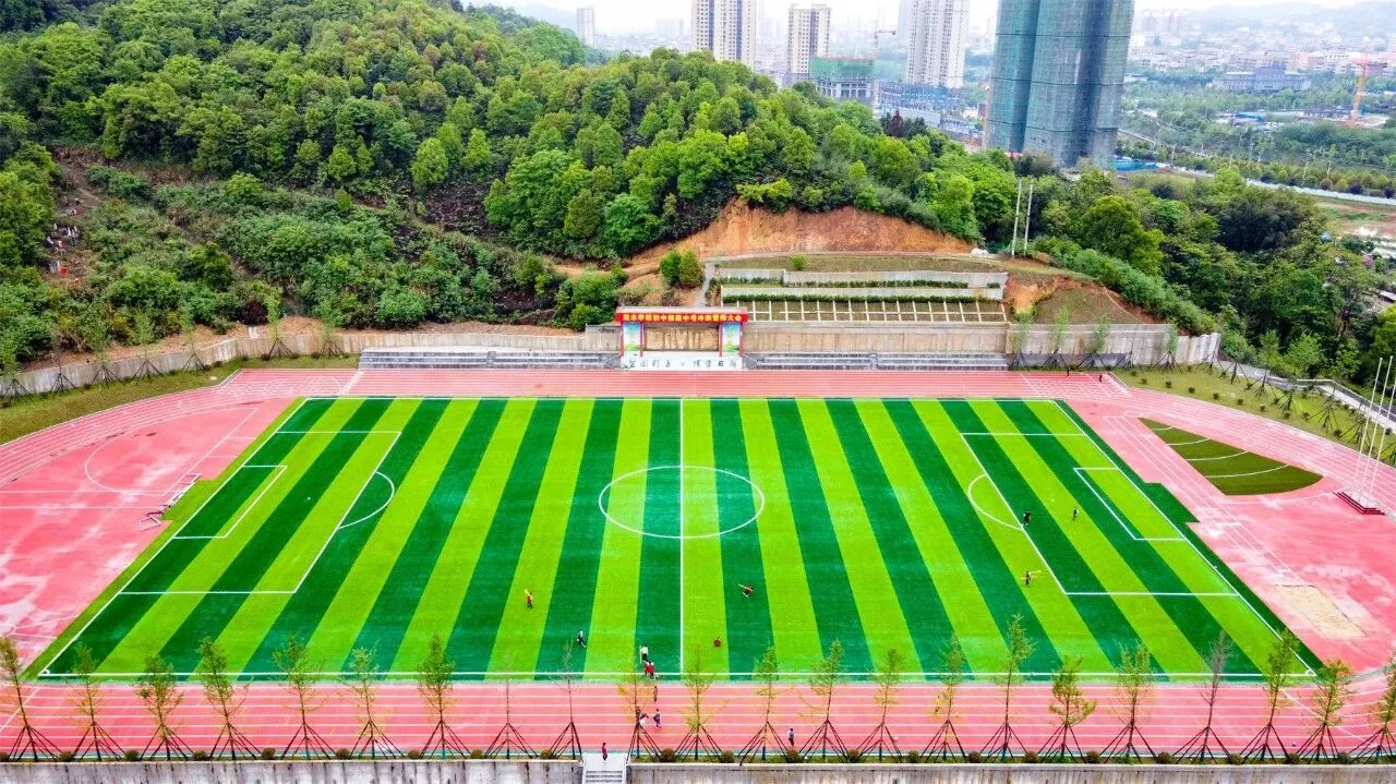 2025年涟源市涟水中学招聘足球教练员