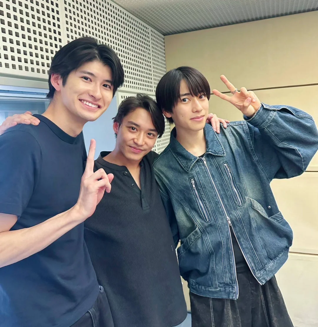 去参加了前辈的电台节目