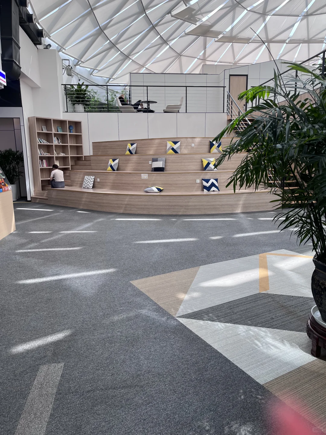 西安，30-50岁，朝九晚五，双休