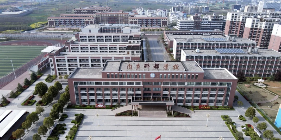 河南一学校招聘教师啦，幼儿园小学初中有岗