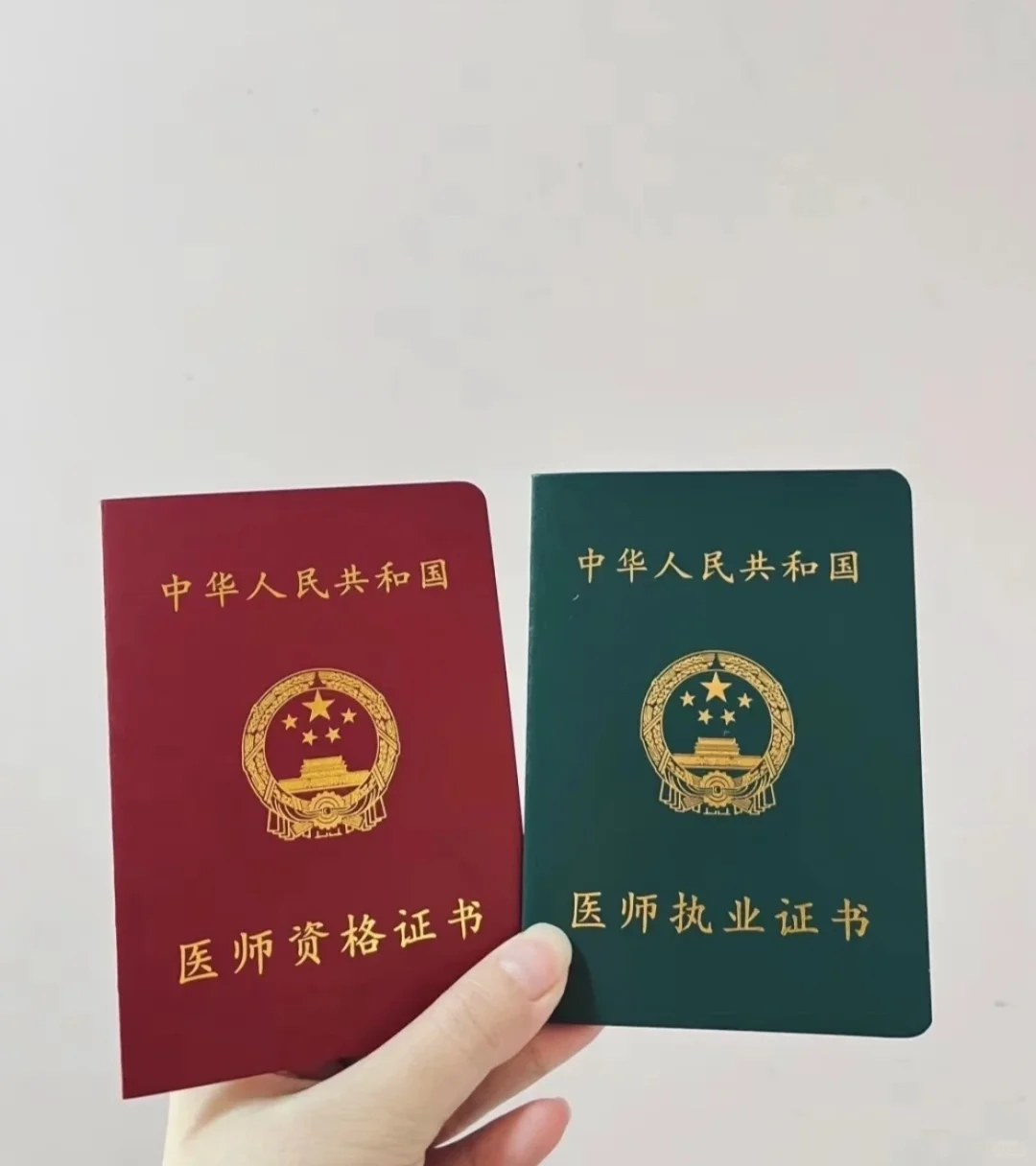 200 多分中专生必看！口腔医学 = 轻松高薪