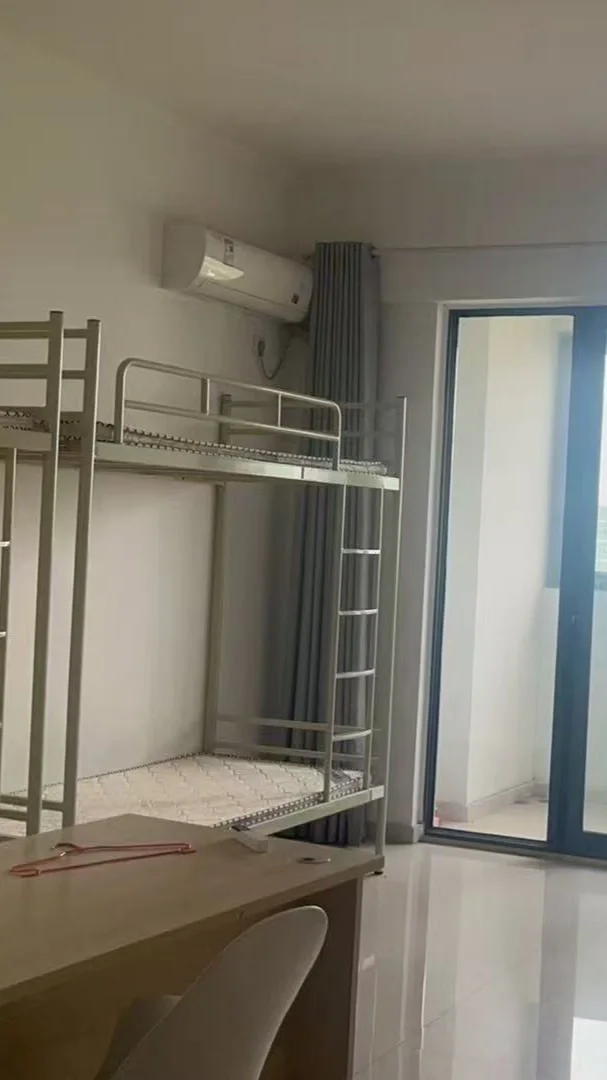 海宁半导体做操作工来！！男女不限！