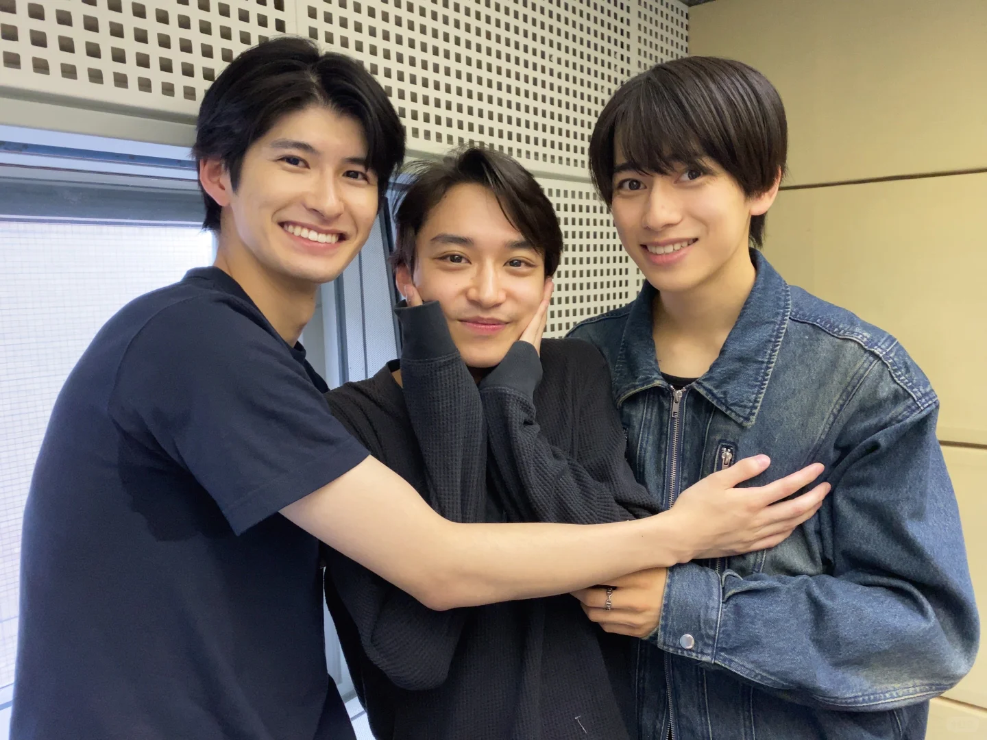 去参加了前辈的电台节目