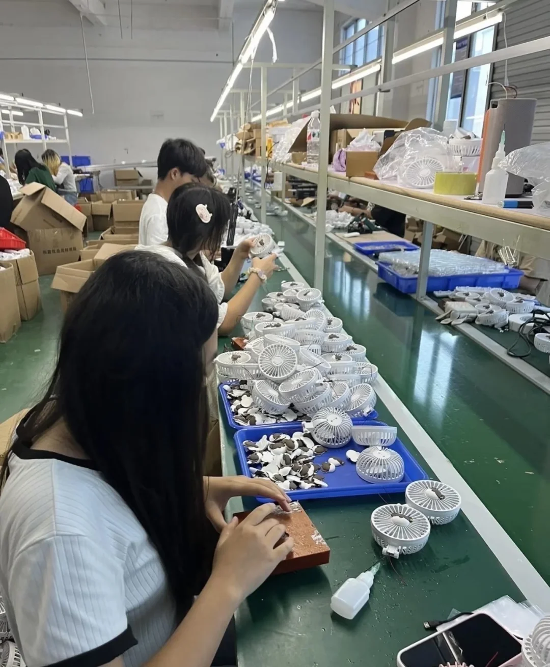 附近0.9km的小厂招人啦！！！！！！！！！！！！！！！！！！