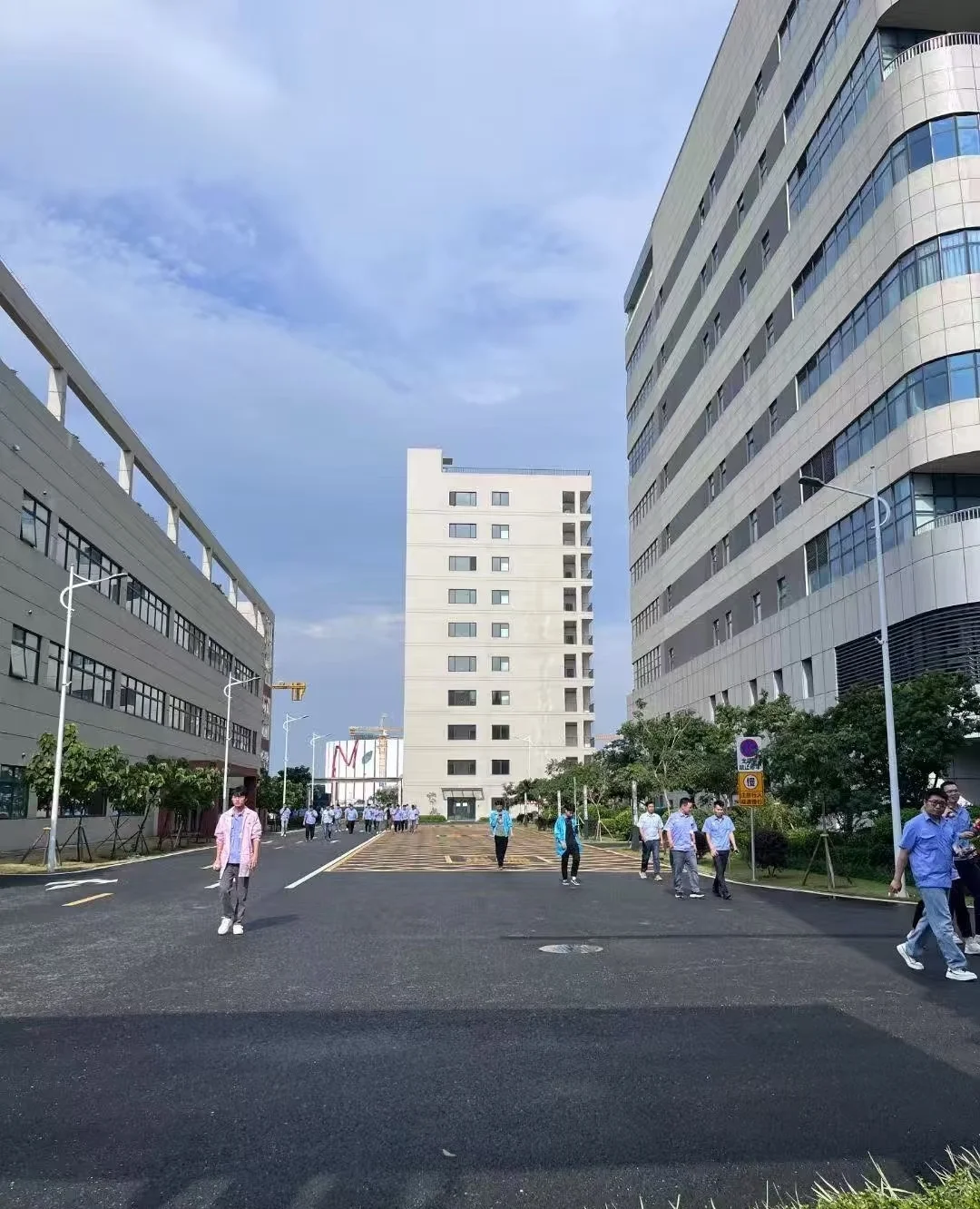 距离你1.8km工厂直招