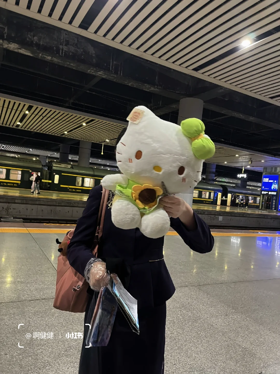 劳务派遣高铁乘务员工资真的能过万？