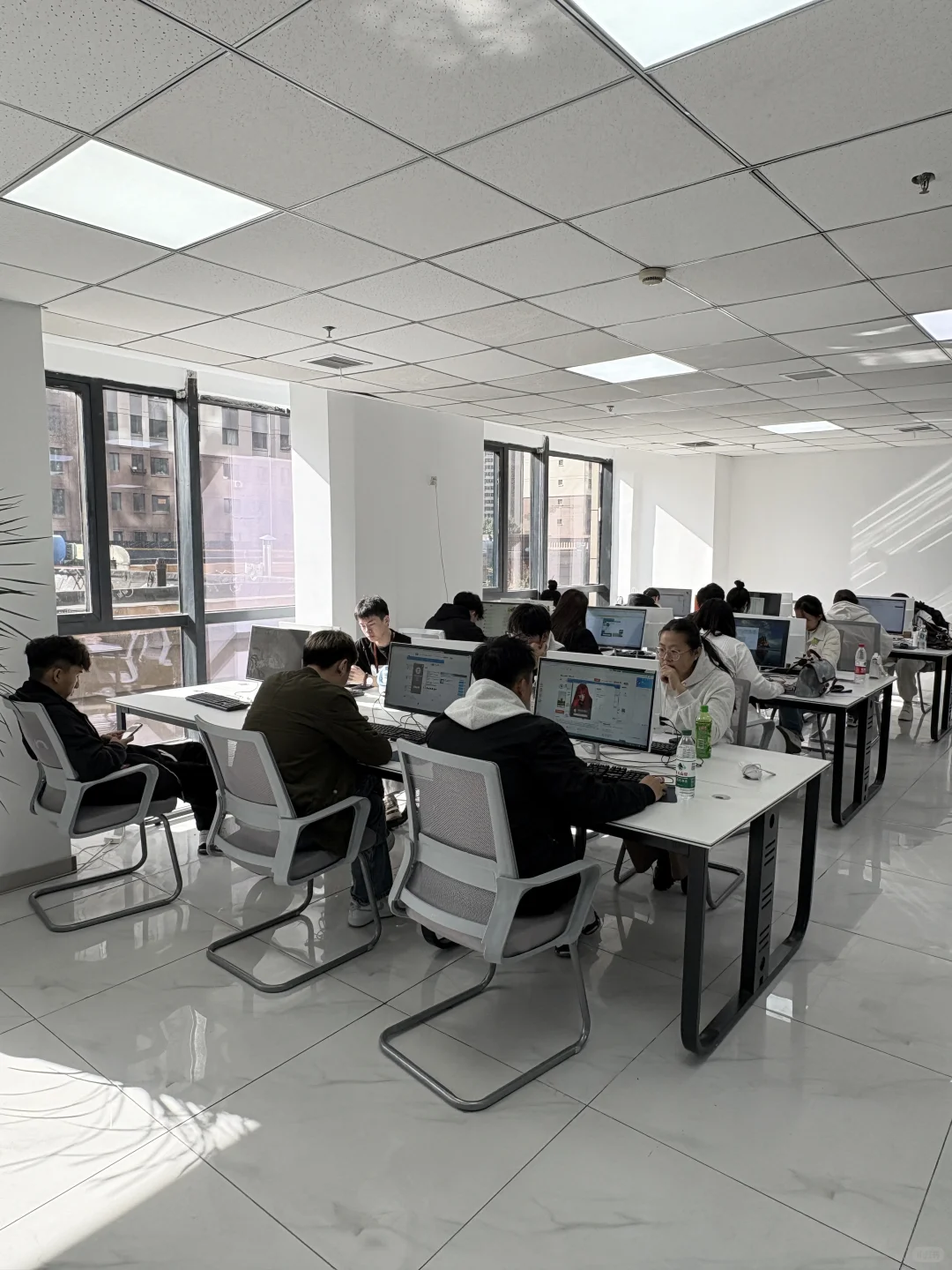 哈西公司，为你提供好的工作环境
