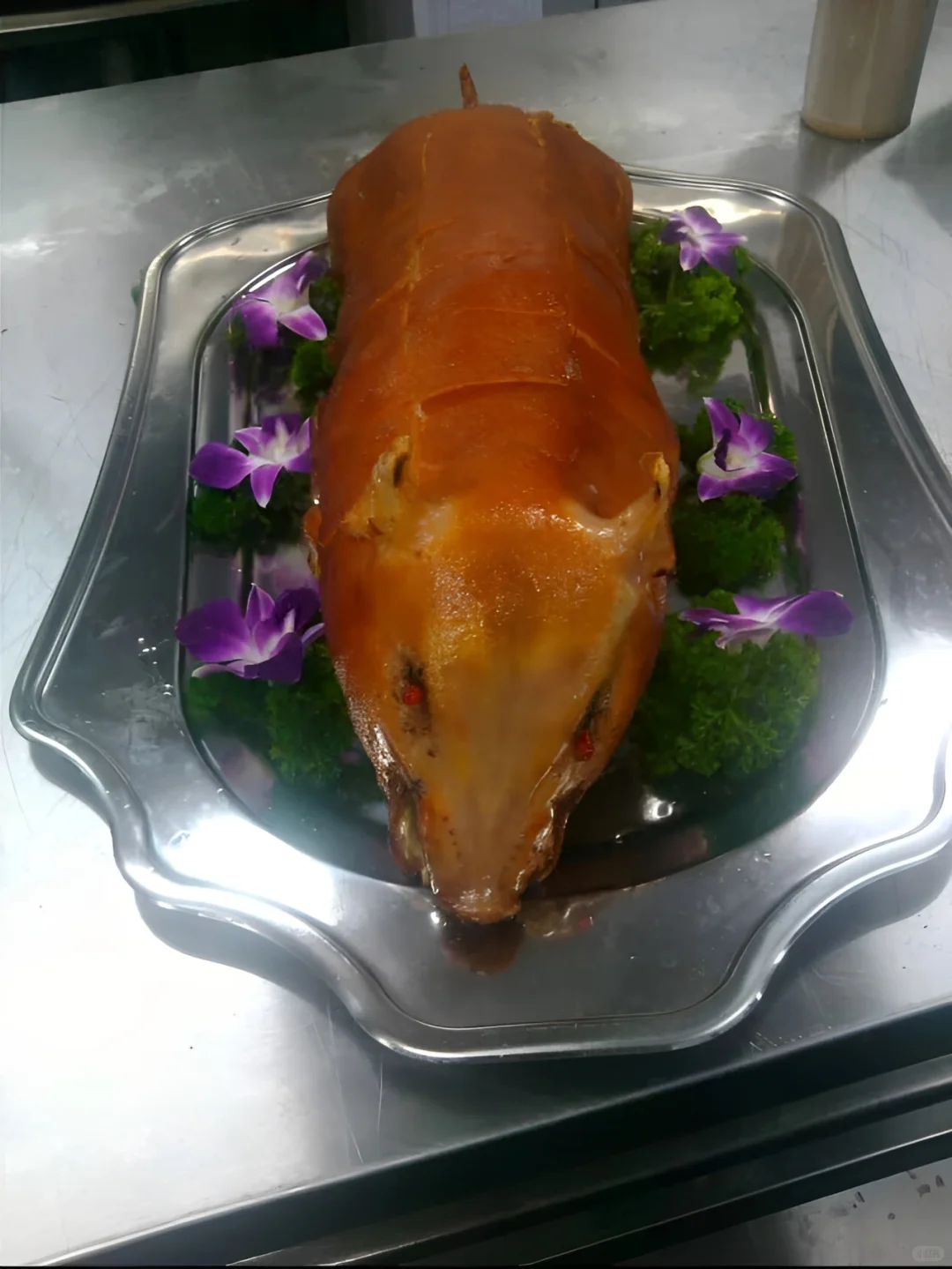 找工作，要求不高，饿不死就行了，什么都可以
