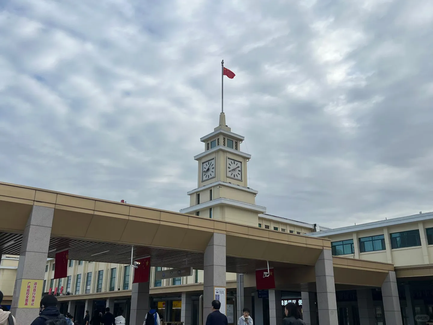 招聘！小店区招聘！女孩子看过来～