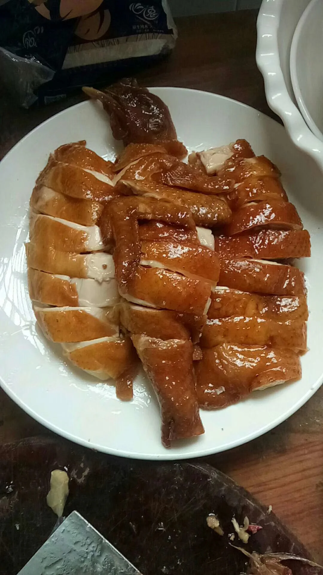 找工作，要求不高，饿不死就行了，什么都可以