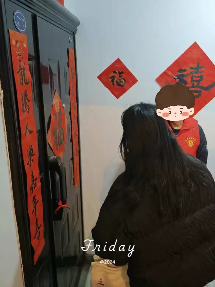 社区开展“入户宣传 助力创城”活动