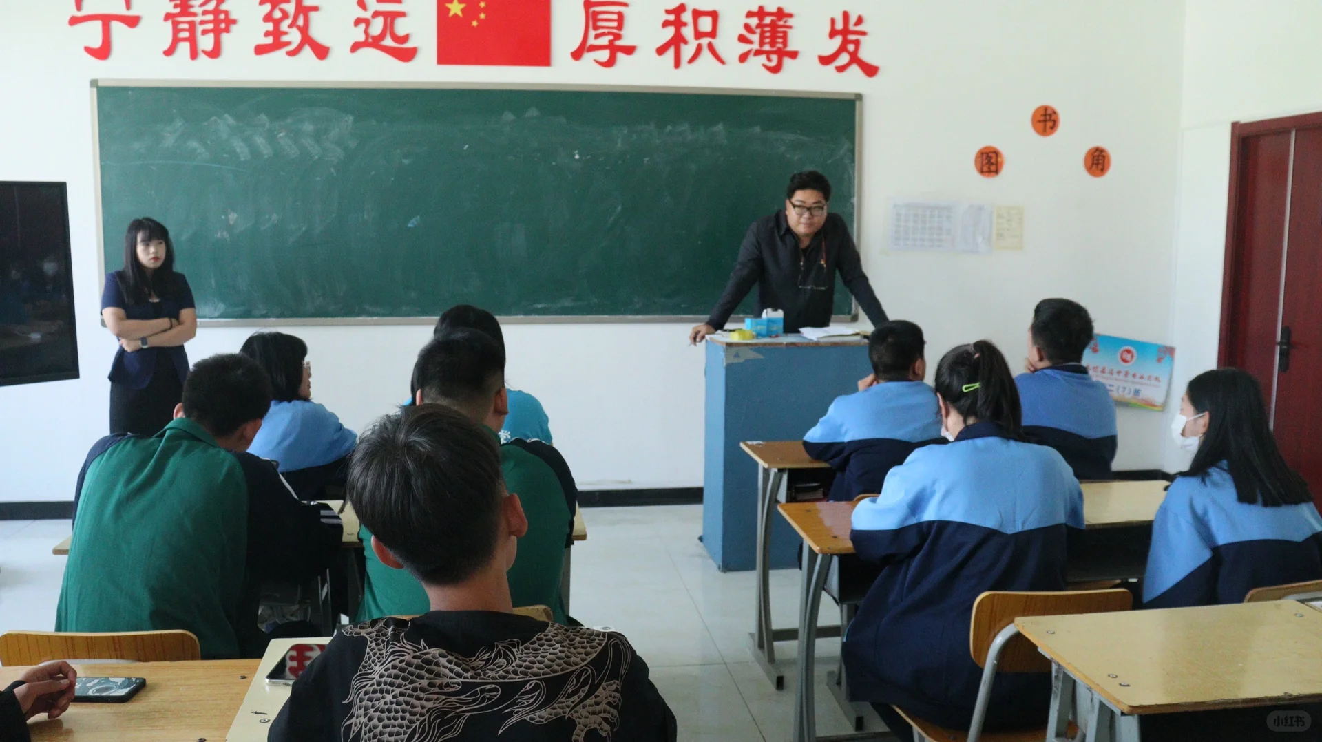 2303班召开全员大会，选举产生7位班务委员