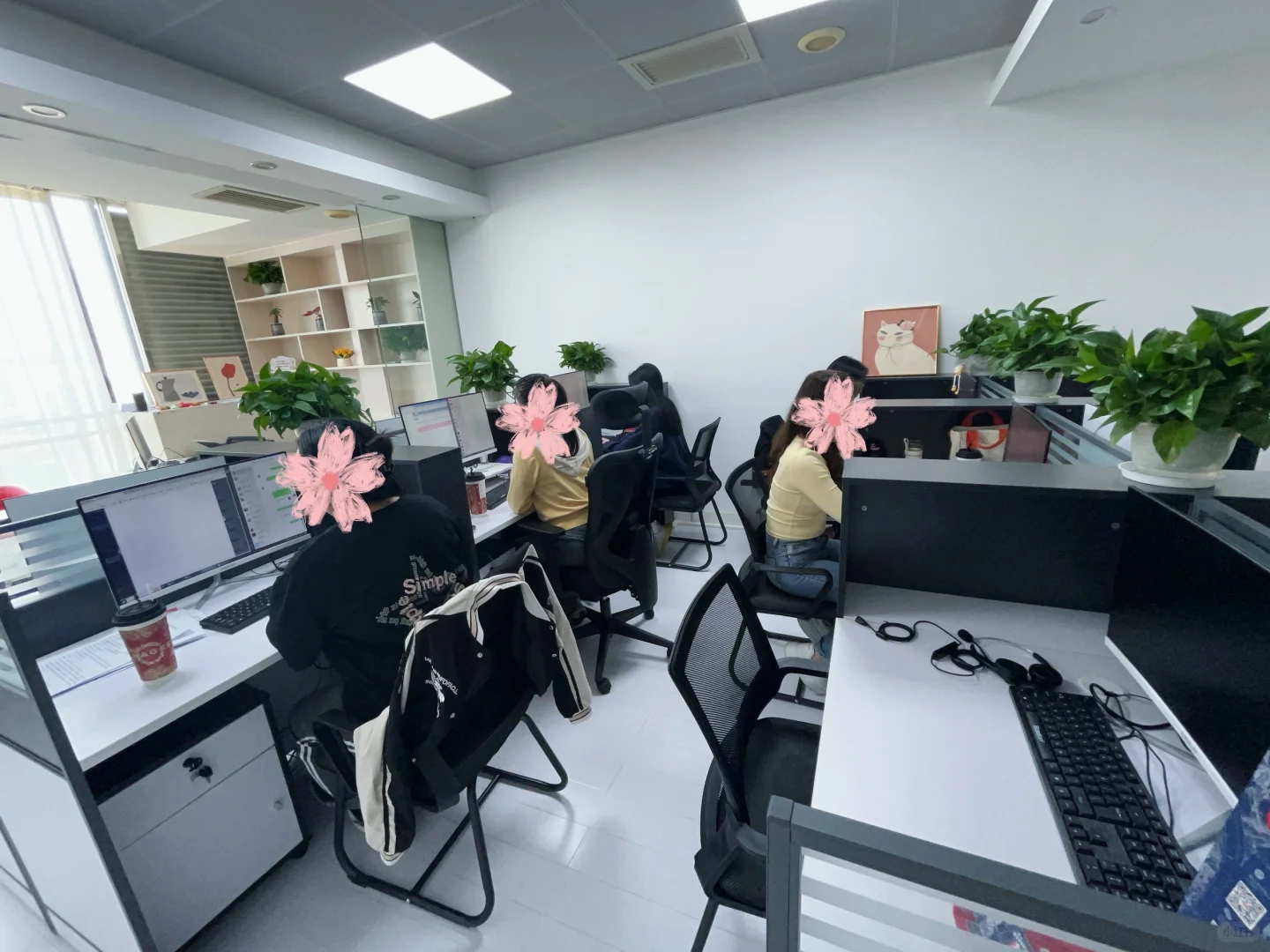 人事招聘专员岗+月休6天+五险