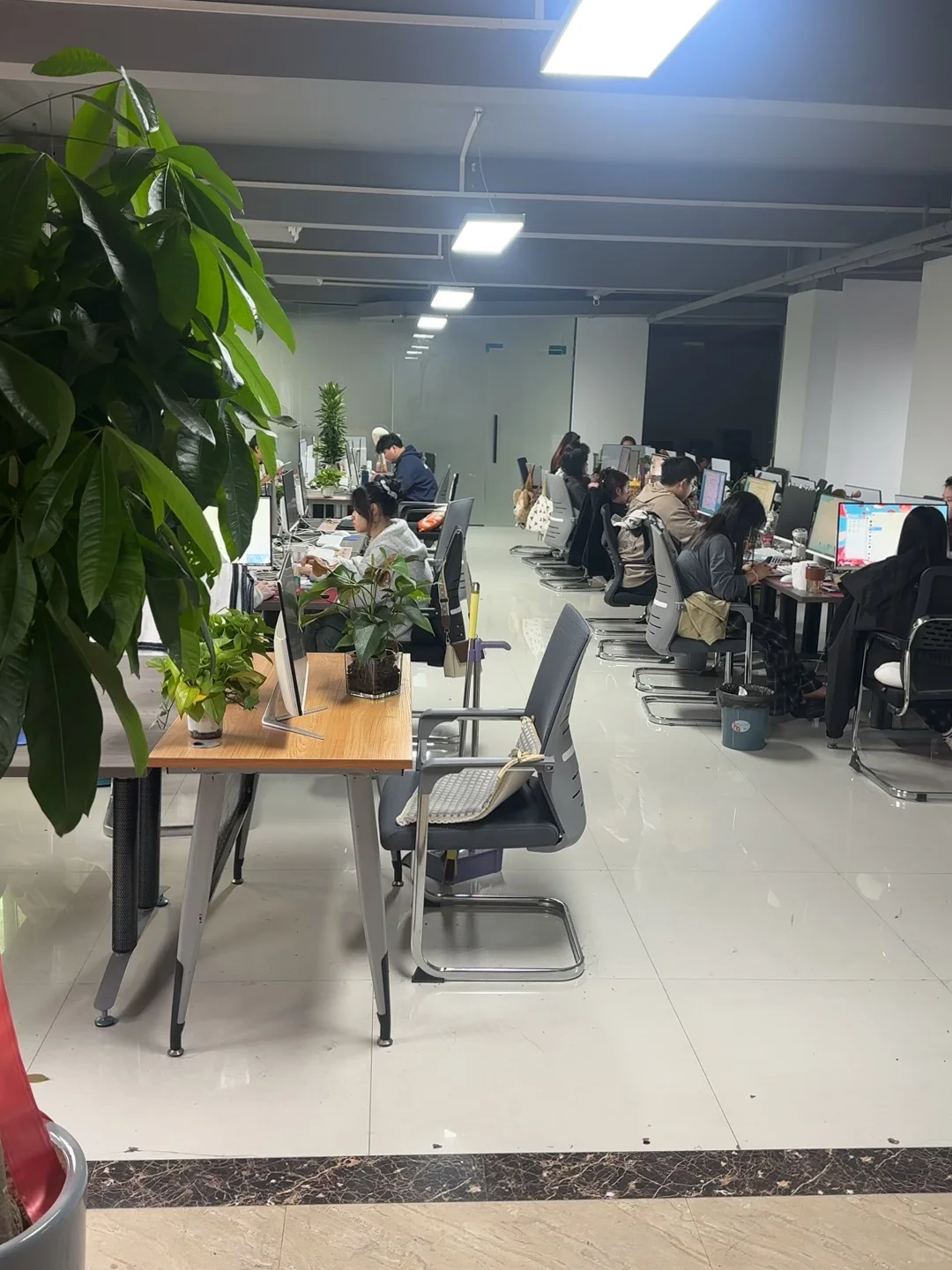 招两个小伙伴