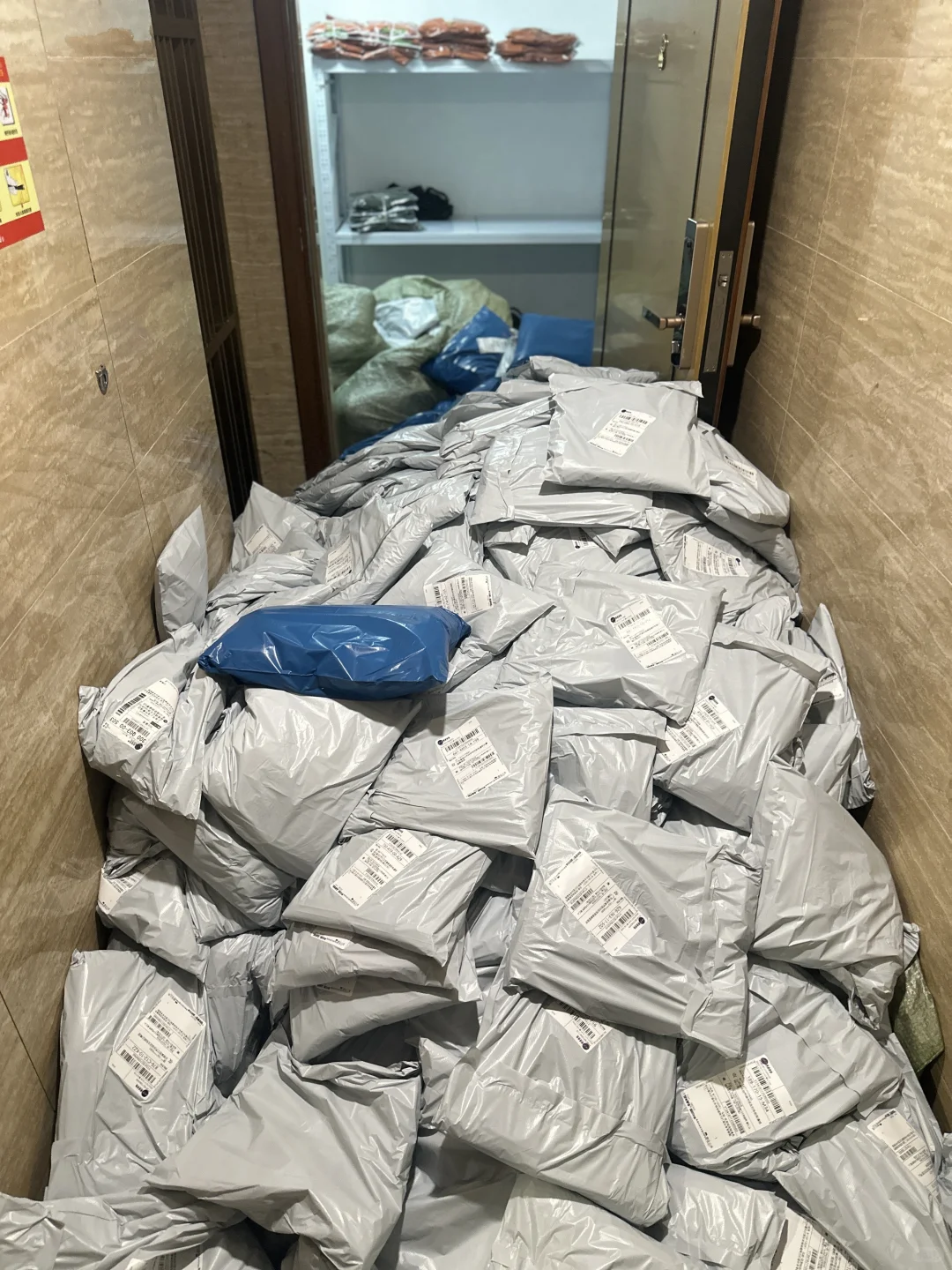 广州同和有没有姐妹想兼职电商叠衣服