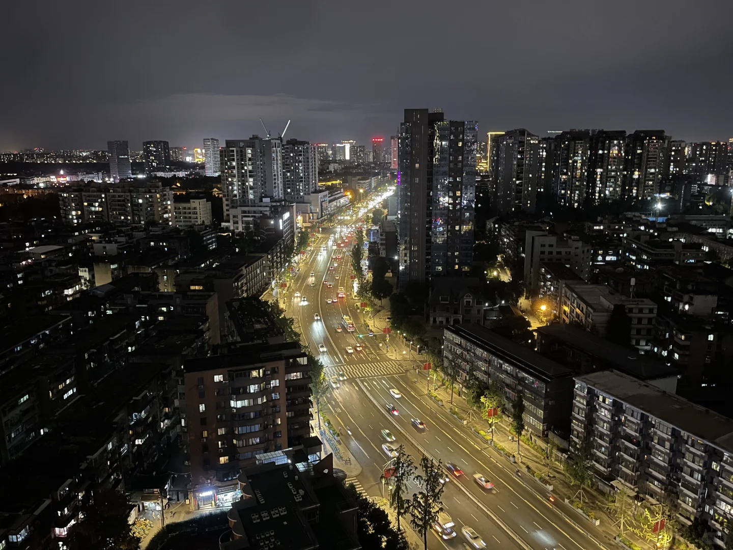成都前台收银无责5300 + 300全勤前台
