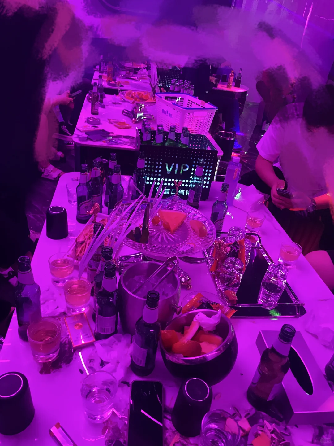 做人事的牛马生活