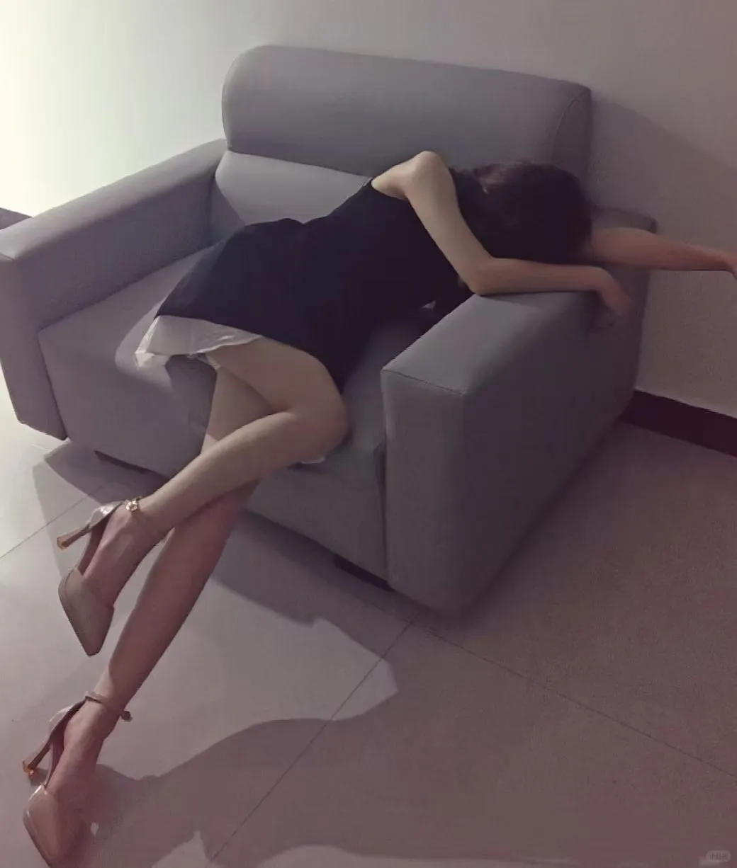 还有哪里招人么，主播前台行政都行