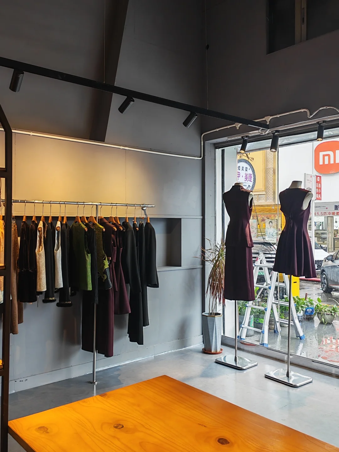 原丹本色服装店招聘