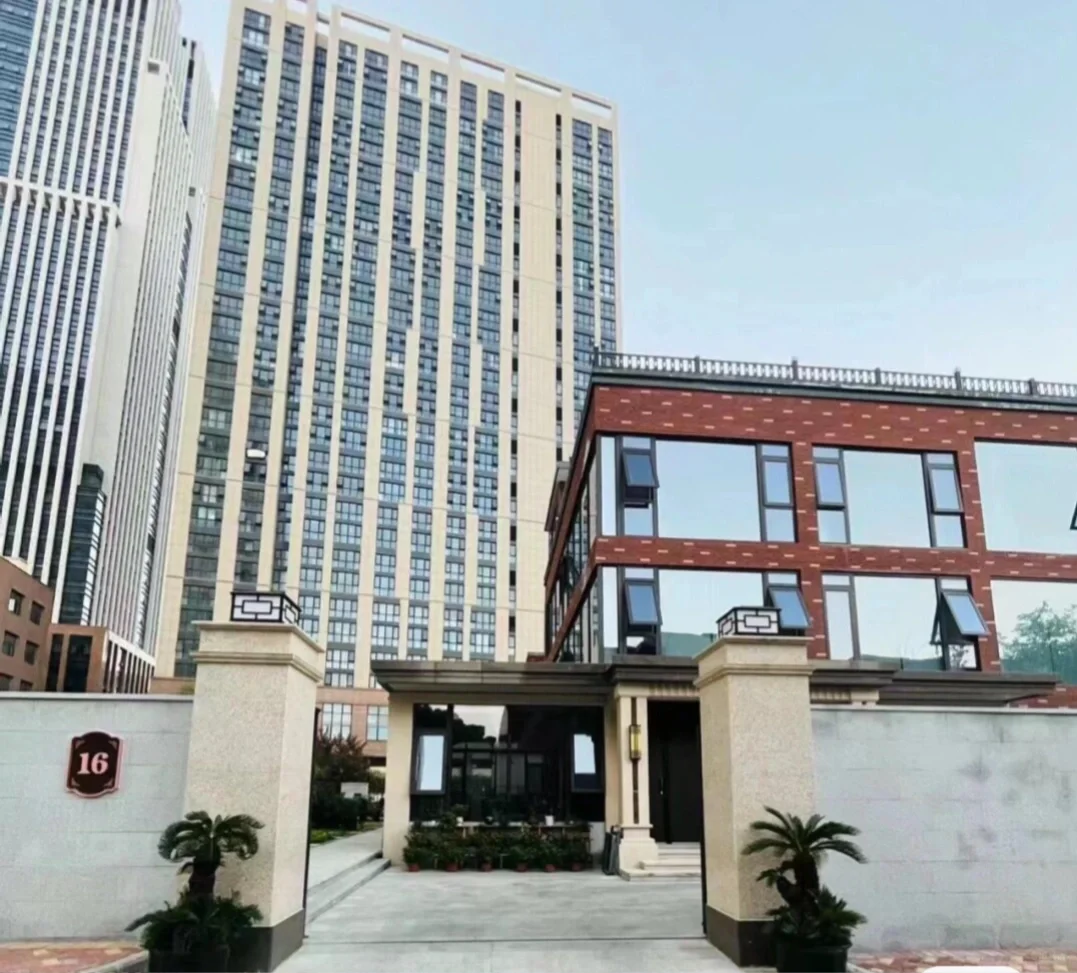 急招标书员