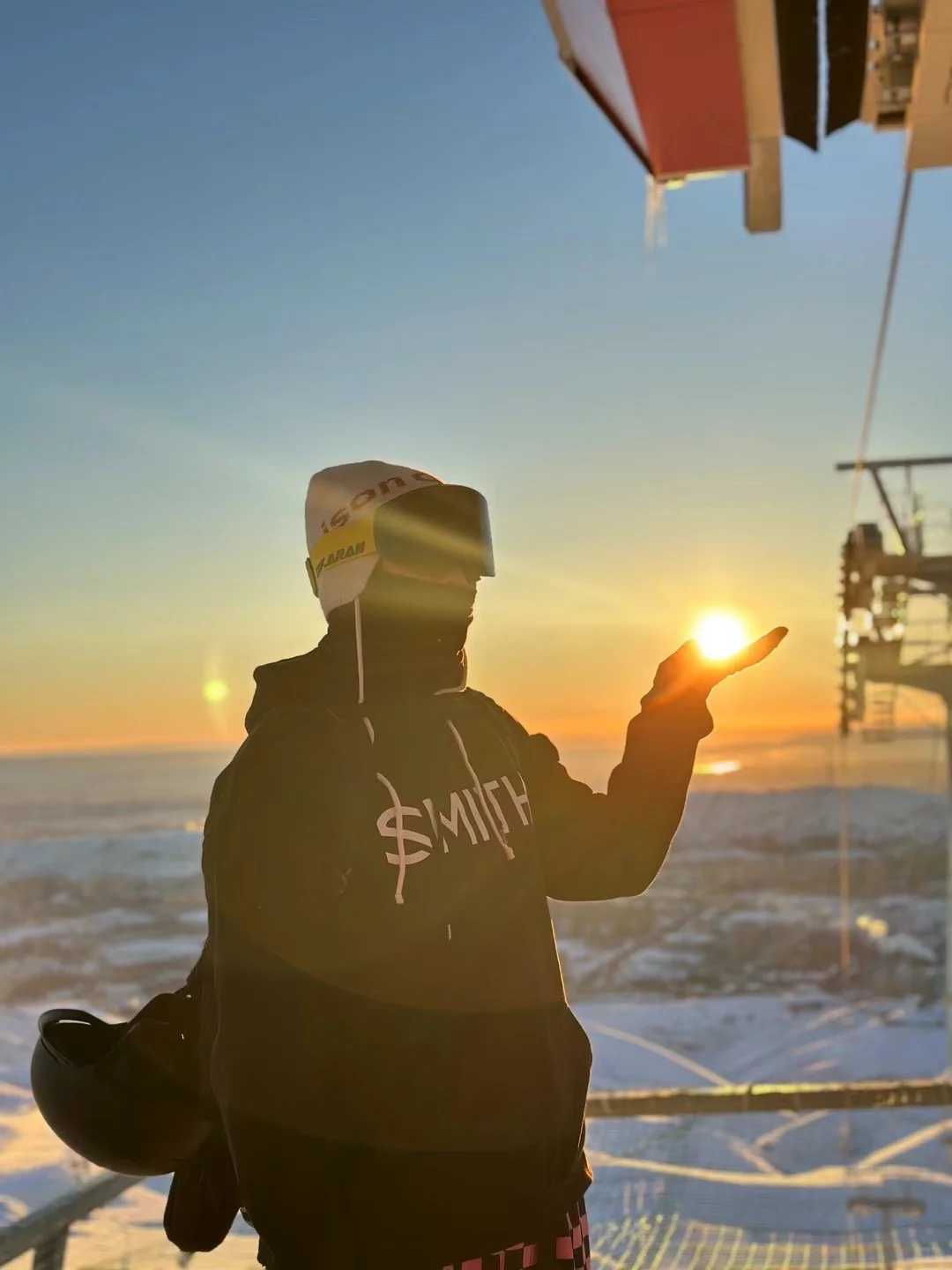 阿勒泰雪地招人！1名滑雪主播+1名客服