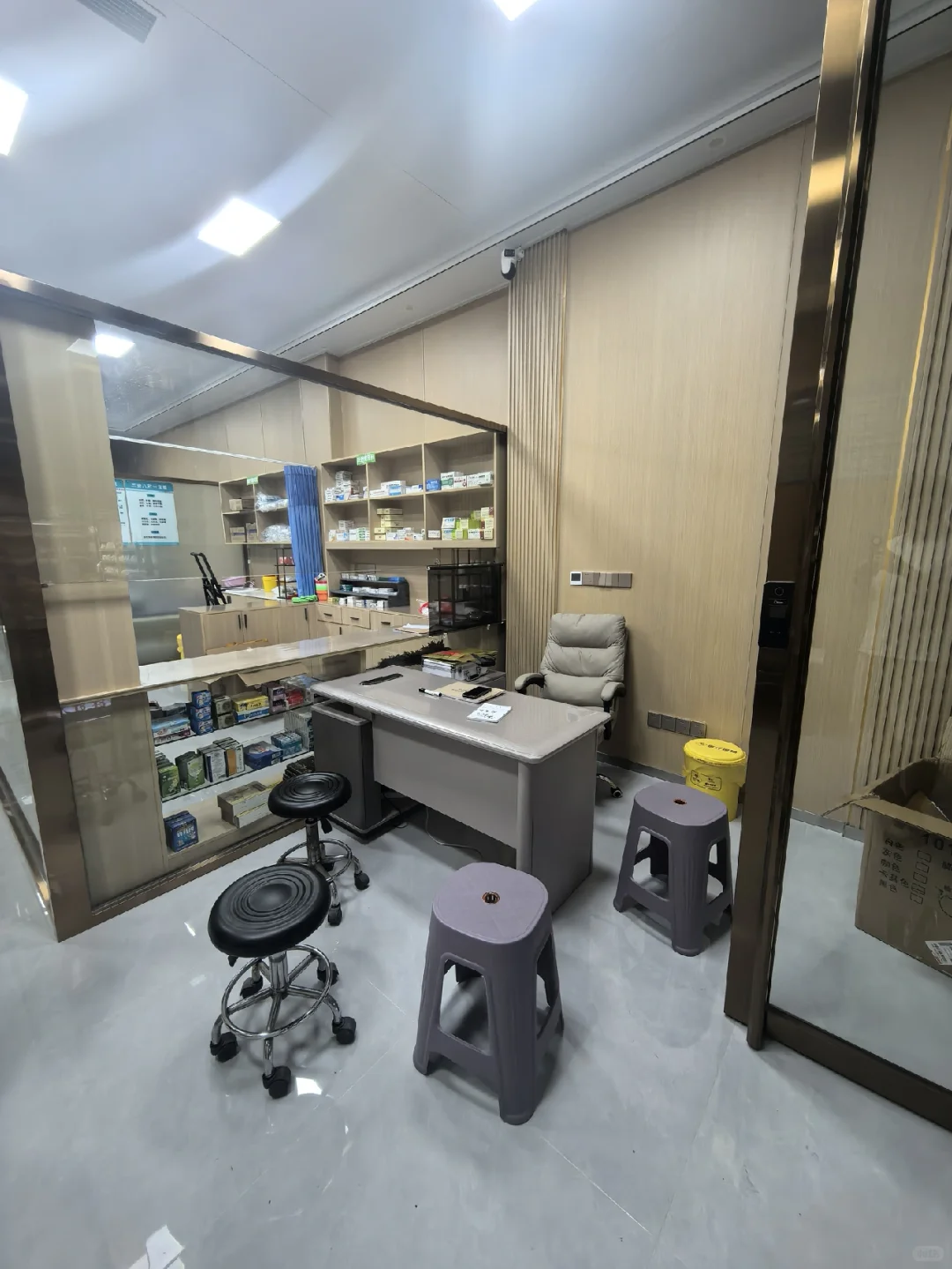 寻求一名广西来宾市当地医生坐诊