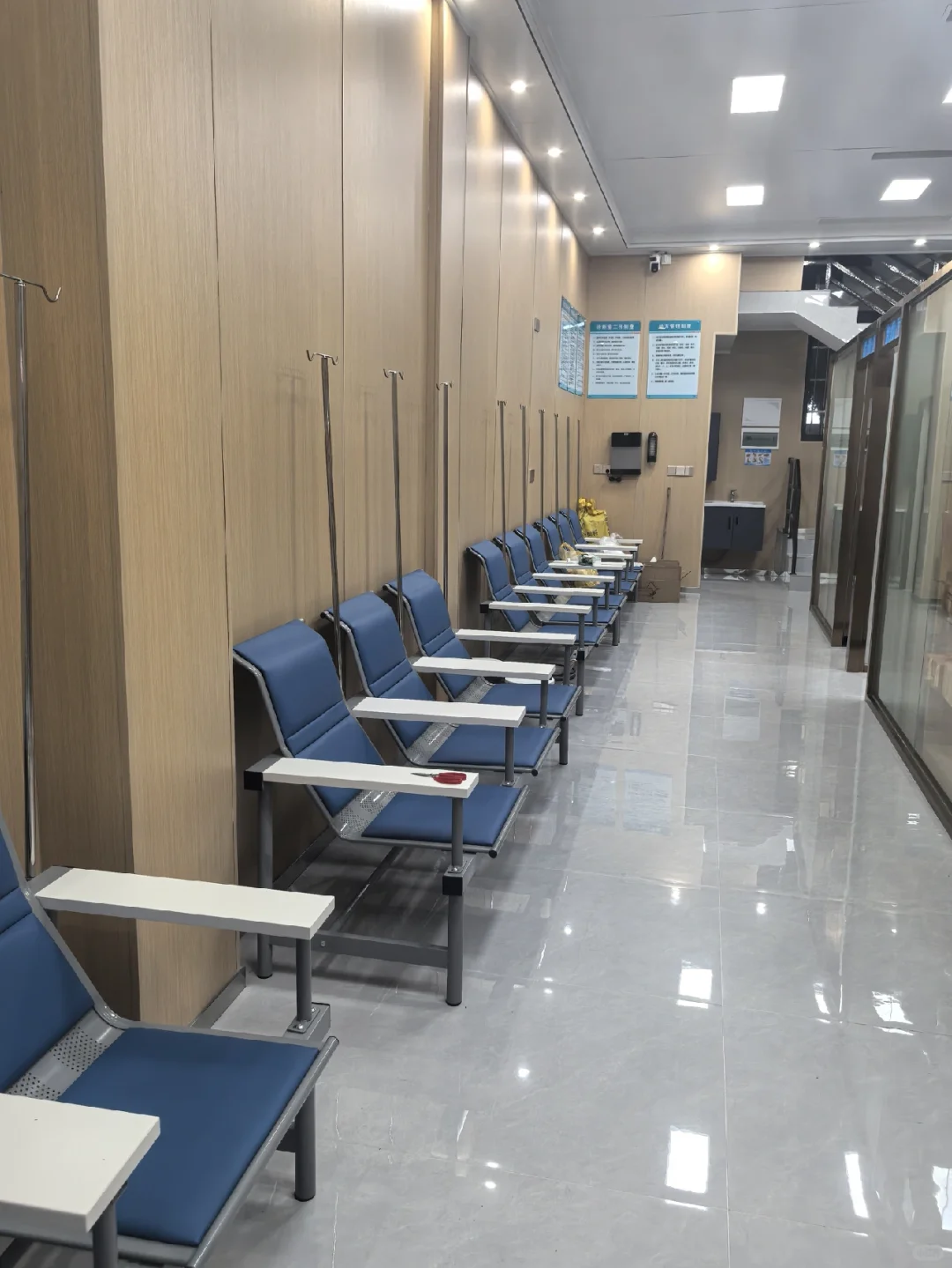 寻求一名广西来宾市当地医生坐诊