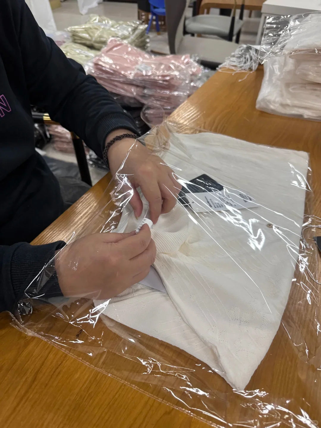 南宁兼职，服装打包日结200