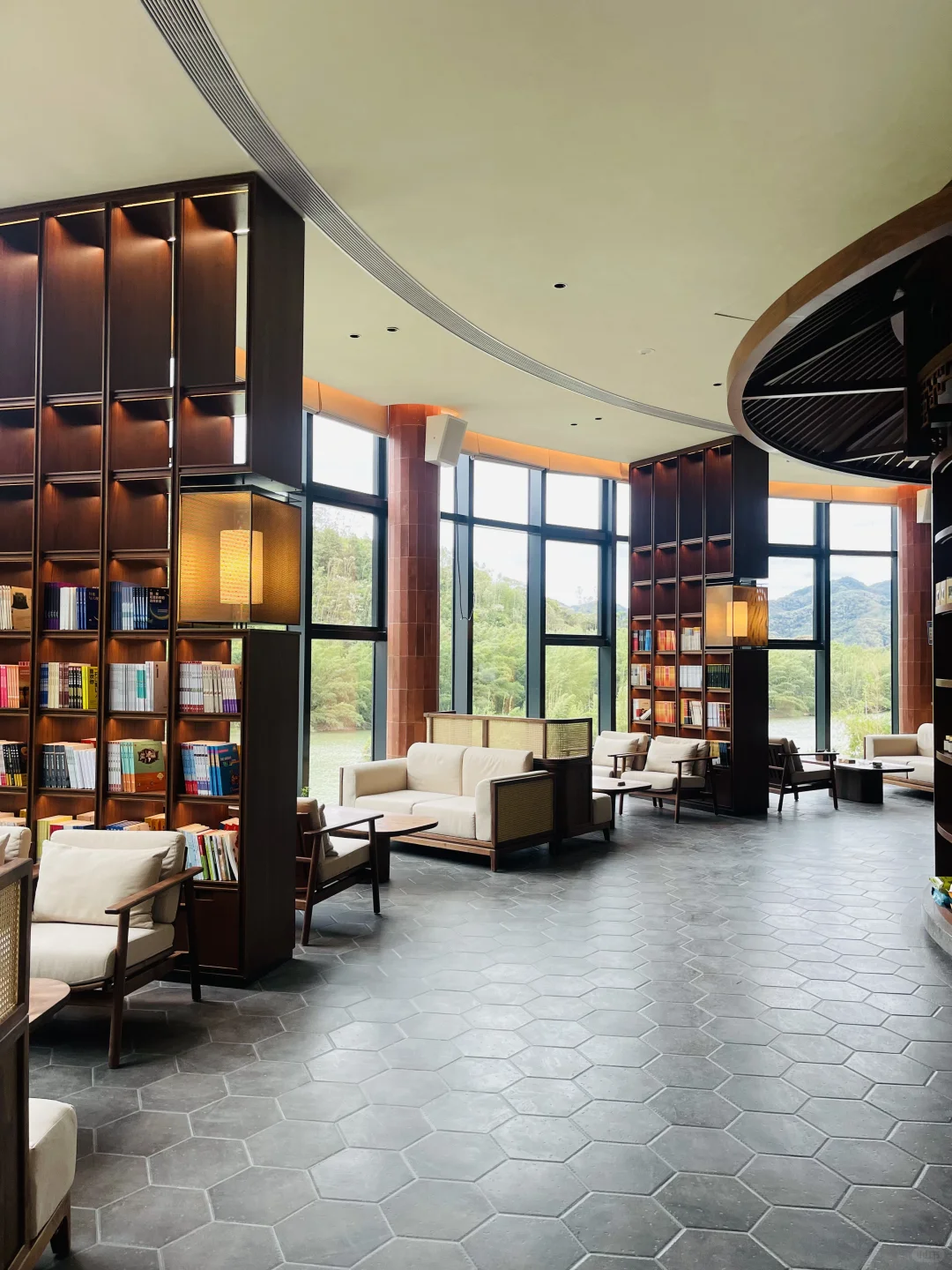 惠州香溪湾泊心云舍招聘管家