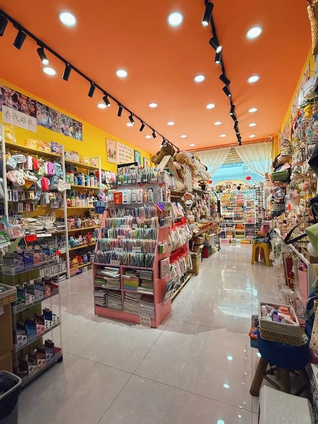 招聘长期店员一名