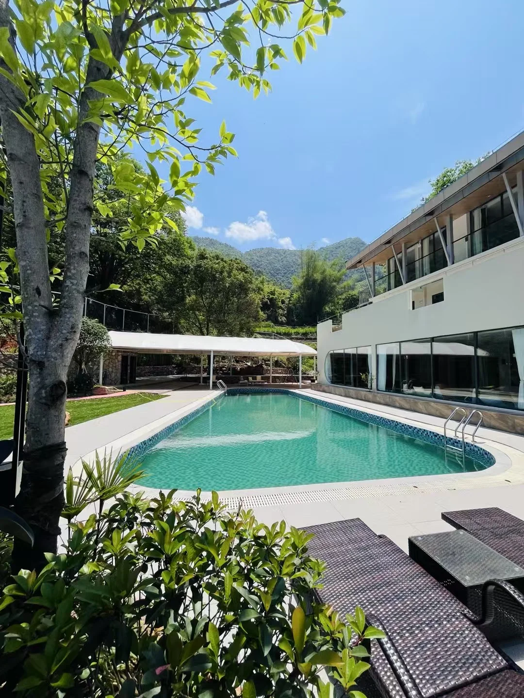 贺州民宿招女管家啦