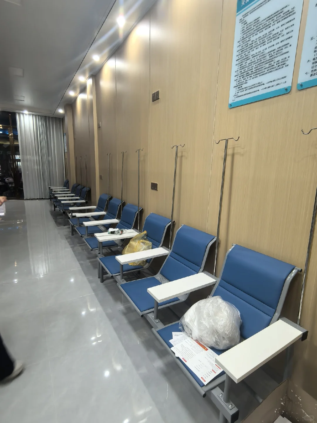 寻求一名广西来宾市当地医生坐诊