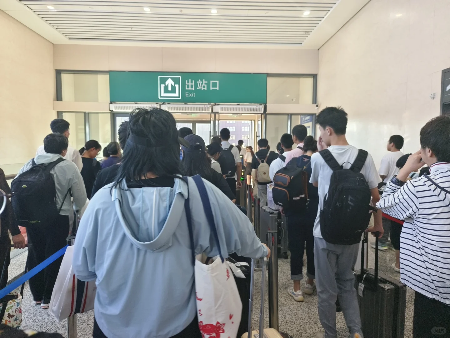 不是说鹤岗没人了吗？